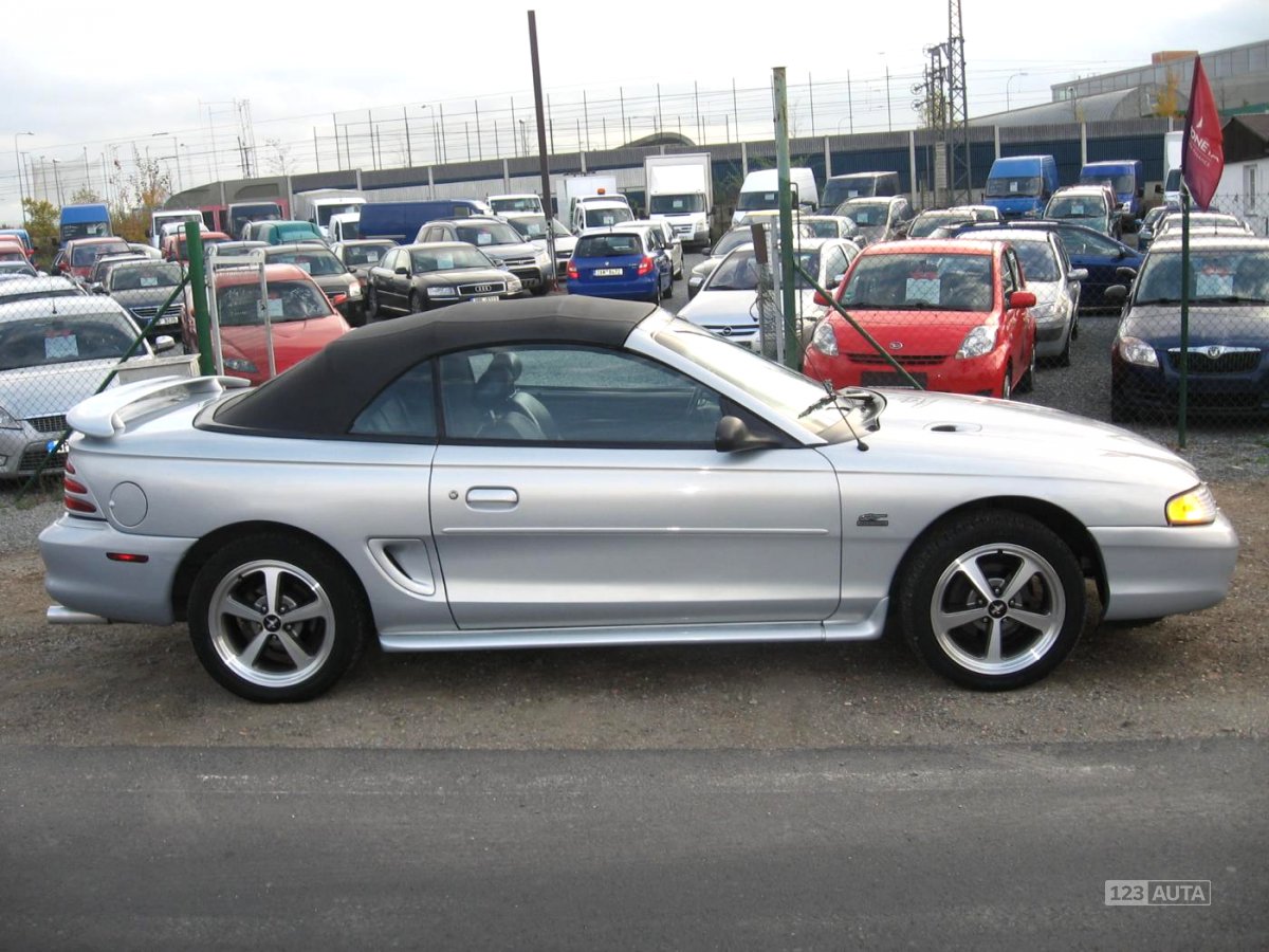 Ford Mustang, 1995 - pohled č. 6