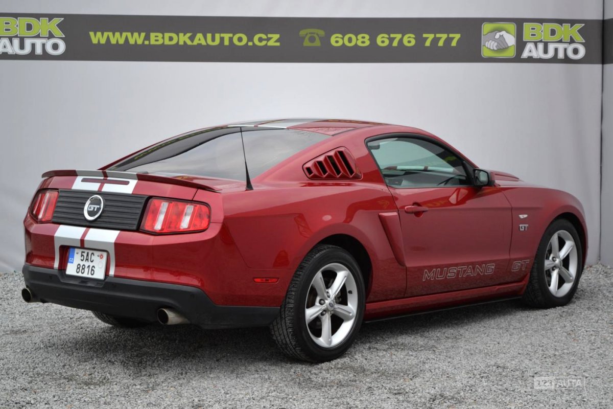 Ford Mustang, 2010 - pohled č. 6