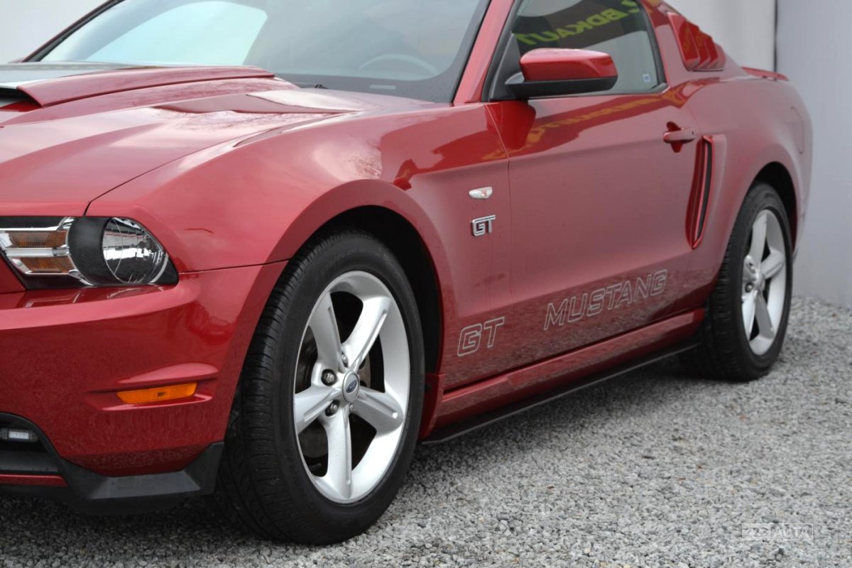 Ford Mustang, 2010 - pohled č. 8