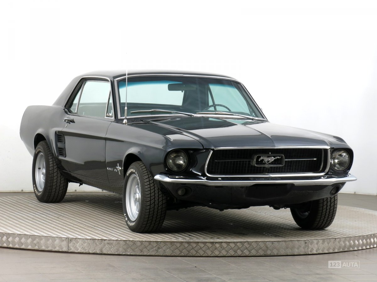 Ford Mustang, 1967 - celkový pohled