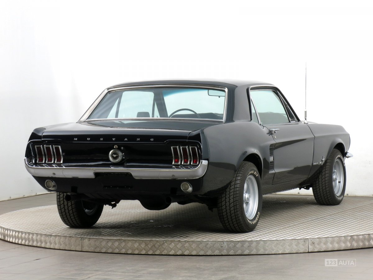 Ford Mustang, 1967 - pohled č. 7