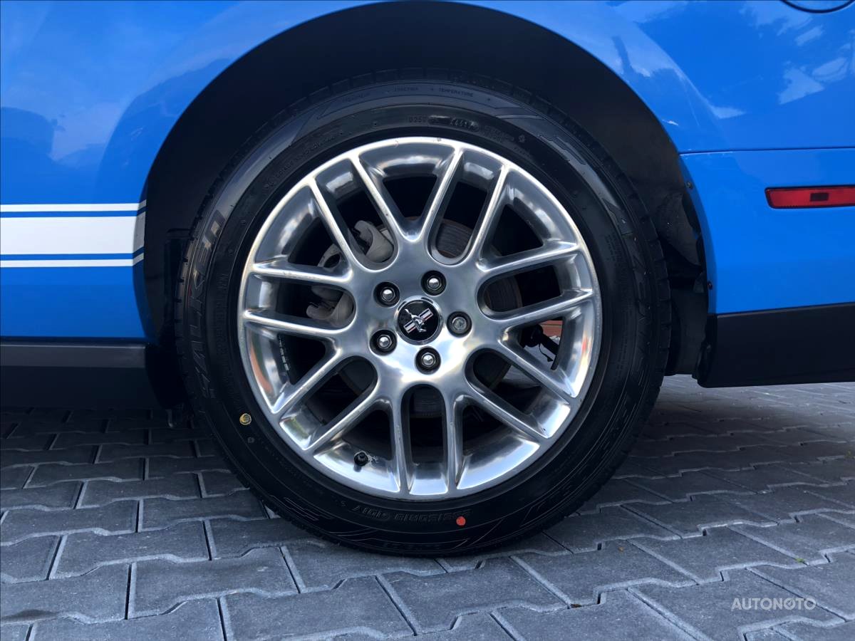 Ford Mustang, 2011 - pohled č. 9