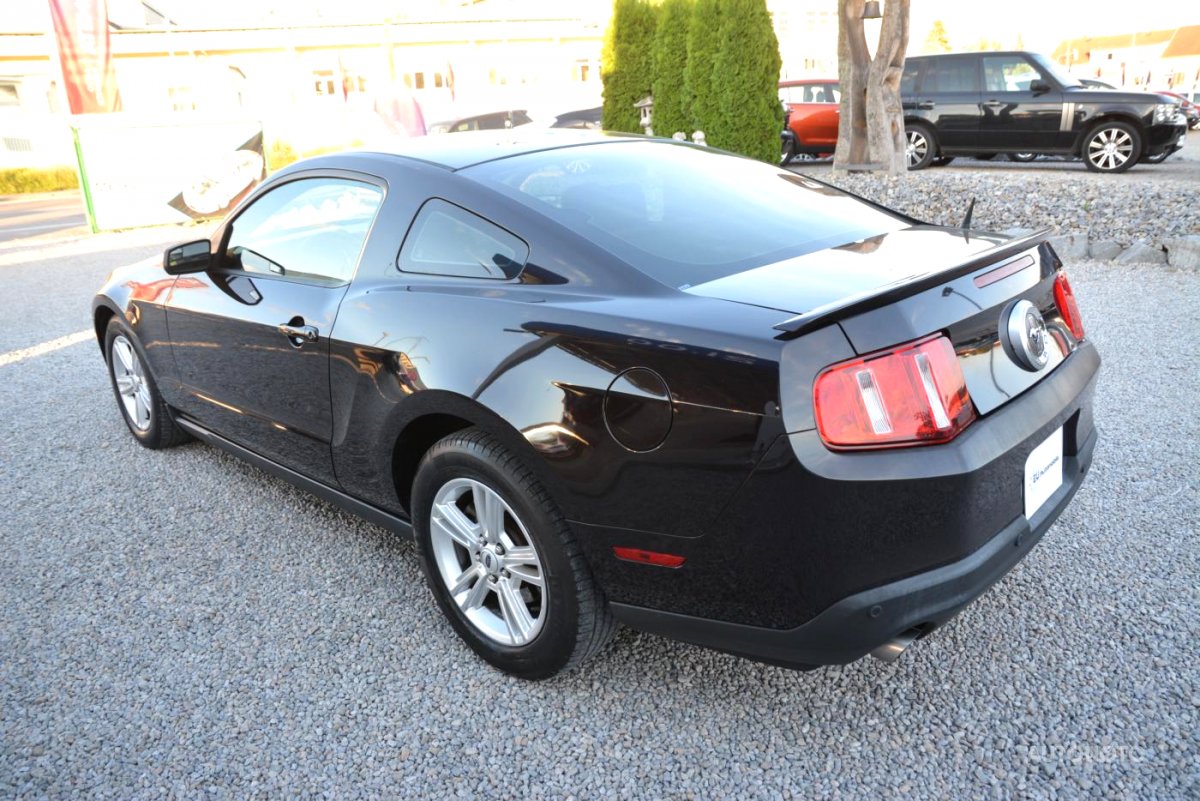 Ford Mustang, 2012 - pohled č. 3