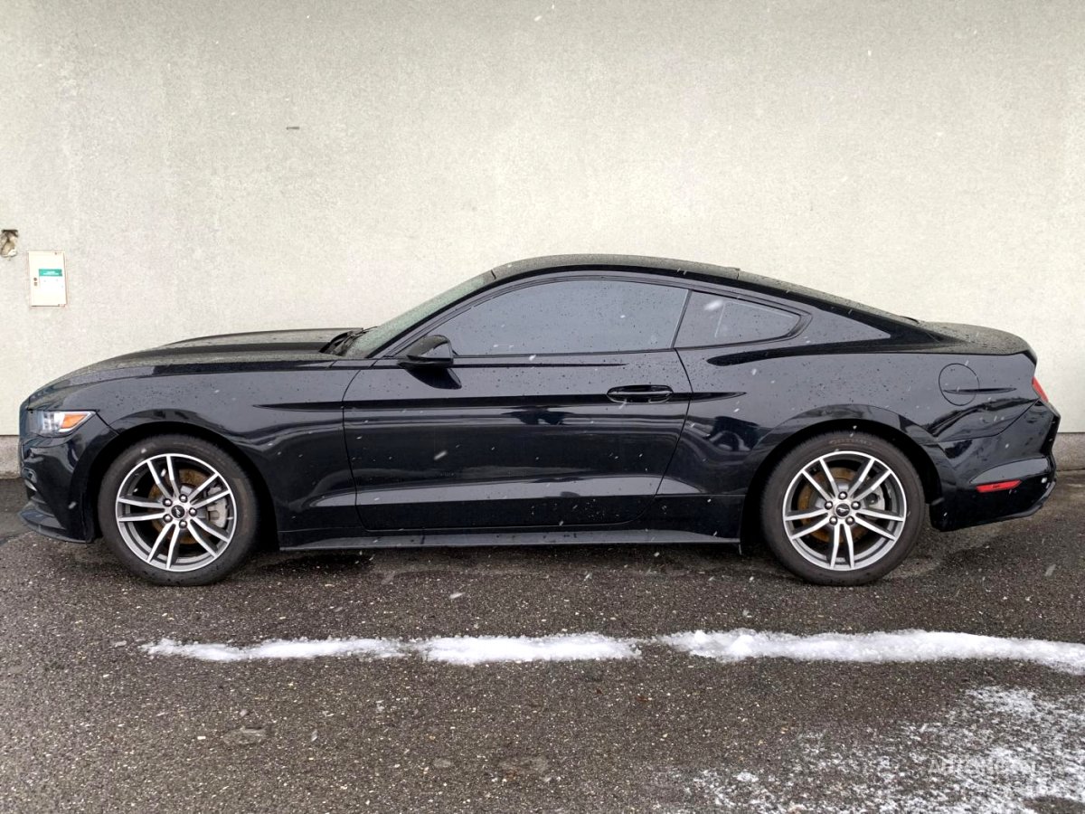 Ford Mustang, 2016 - pohled č. 2
