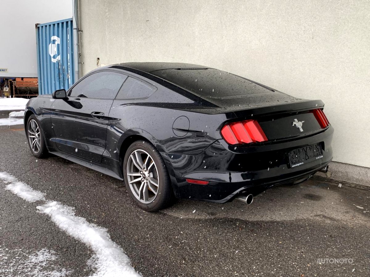 Ford Mustang, 2016 - pohled č. 3