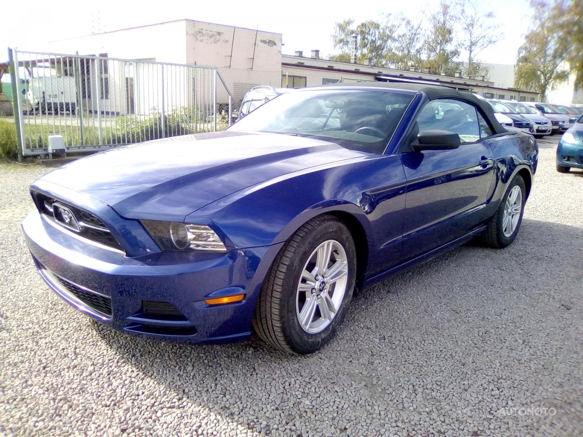 Ford Mustang, 2013 - celkový pohled