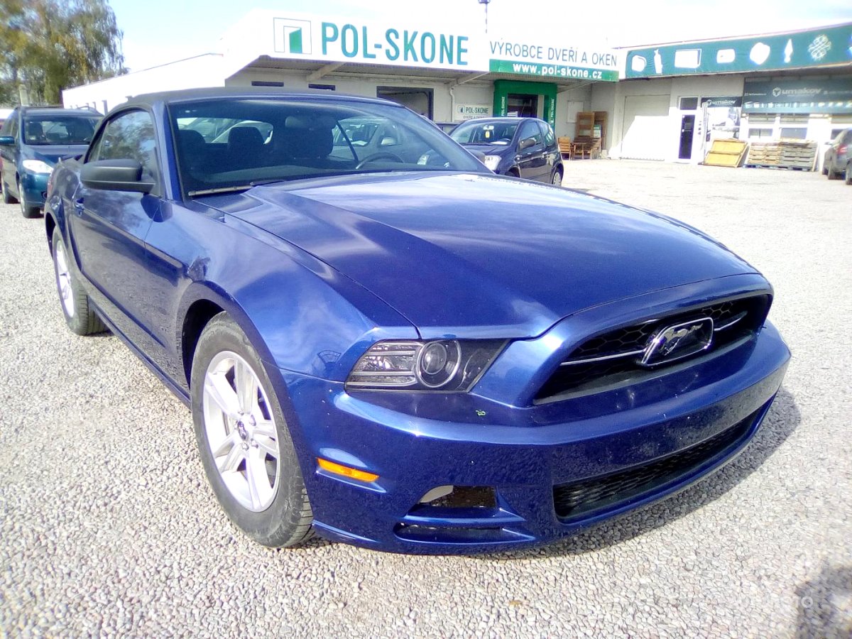 Ford Mustang, 2013 - pohled č. 3