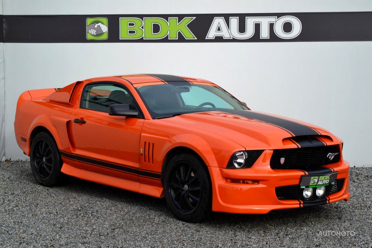 Ford Mustang, 2005 - pohled č. 1