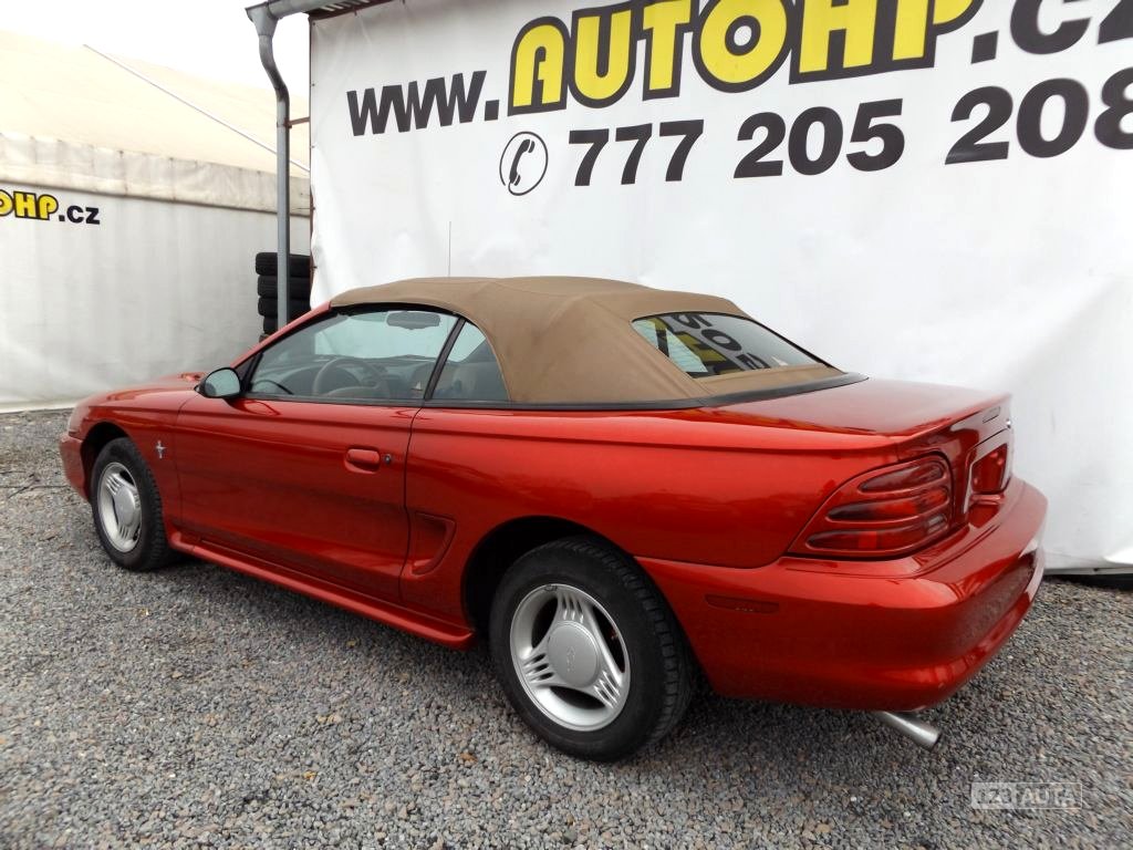 Ford Mustang, 1995 - pohled č. 2