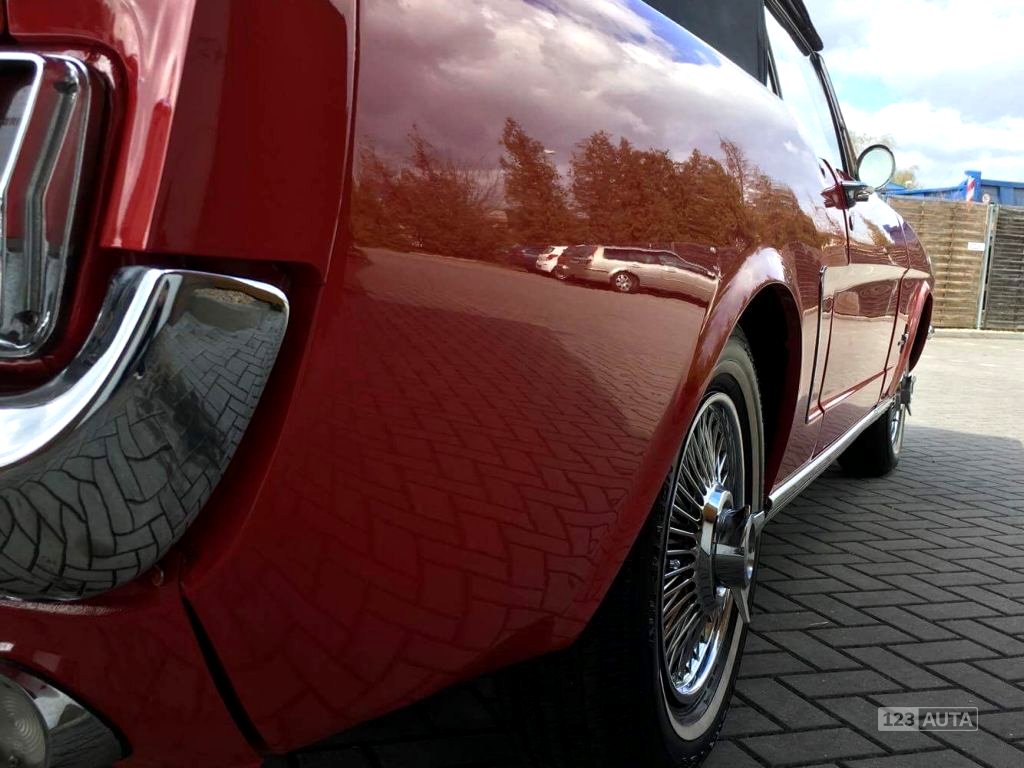 Ford Mustang, 1965 - pohled č. 8