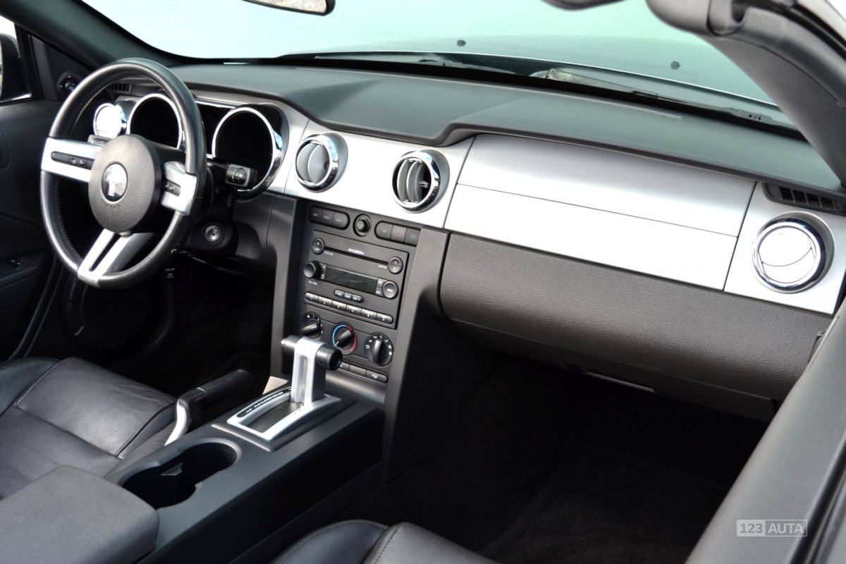 Ford Mustang, 2006 - pohled č. 11