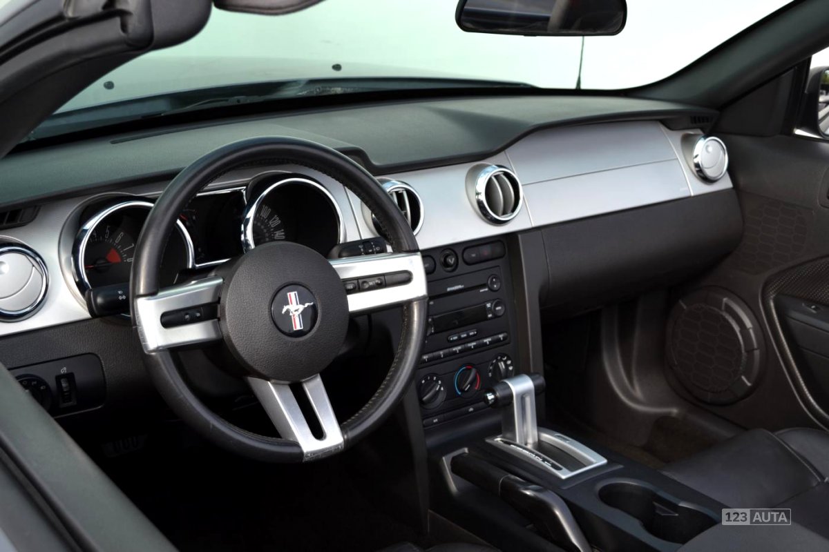 Ford Mustang, 2006 - pohled č. 12