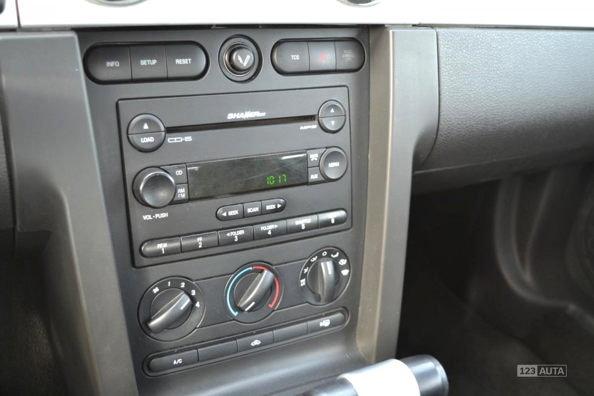 Ford Mustang, 2006 - pohled č. 13