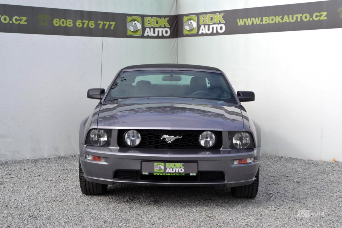 Ford Mustang, 2006 - pohled č. 2