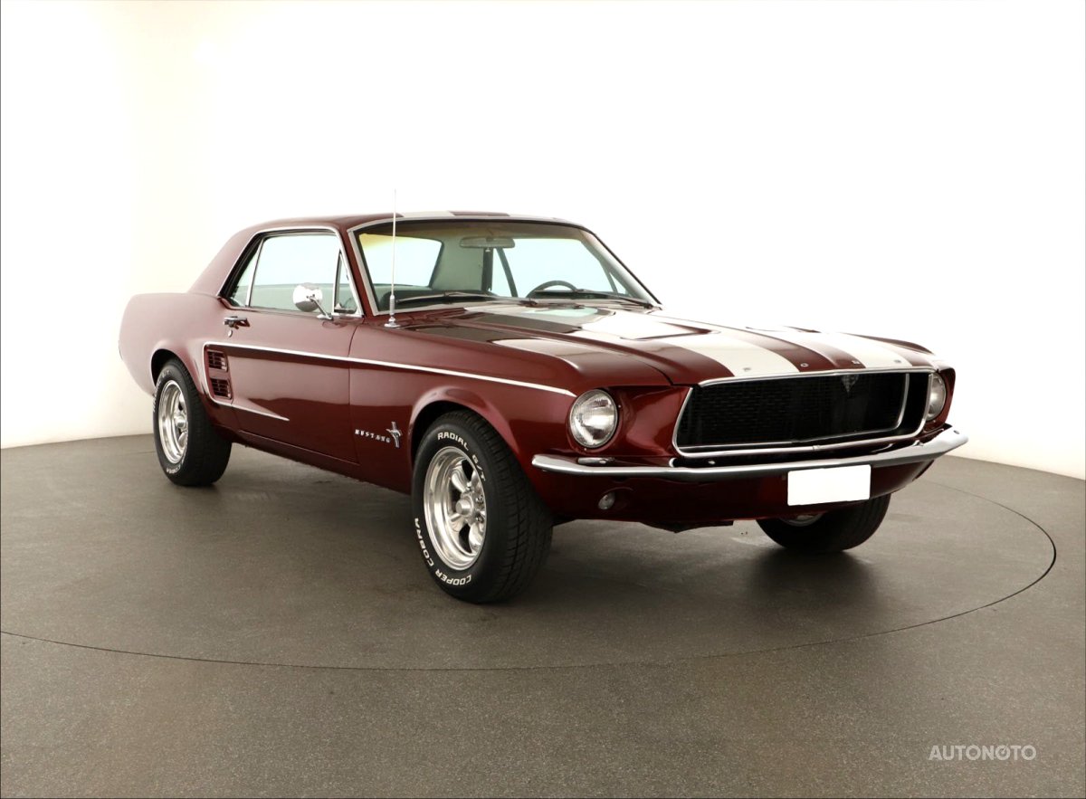 Ford Mustang, 1967 - celkový pohled