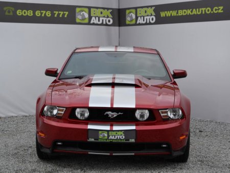 Ford Mustang, 2010 - pohled č. 2
