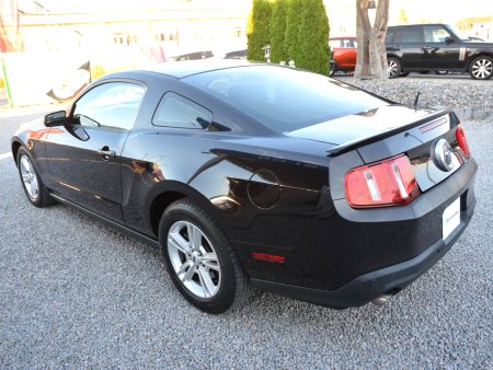 Ford Mustang, 2012 - pohled č. 3