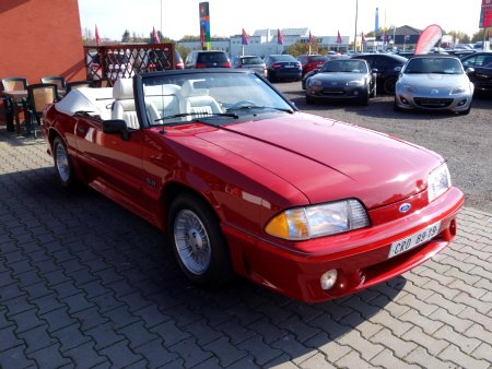 Ford Mustang, 1988 - pohled č. 3