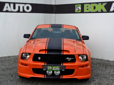 Ford Mustang, 2005 - pohled č. 2
