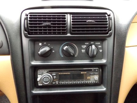 Ford Mustang, 1995 - pohled č. 13