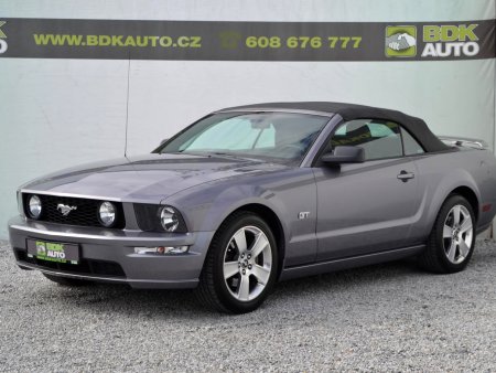 Ford Mustang, 2006 - pohled č. 3