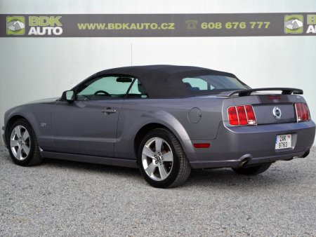 Ford Mustang, 2006 - pohled č. 4