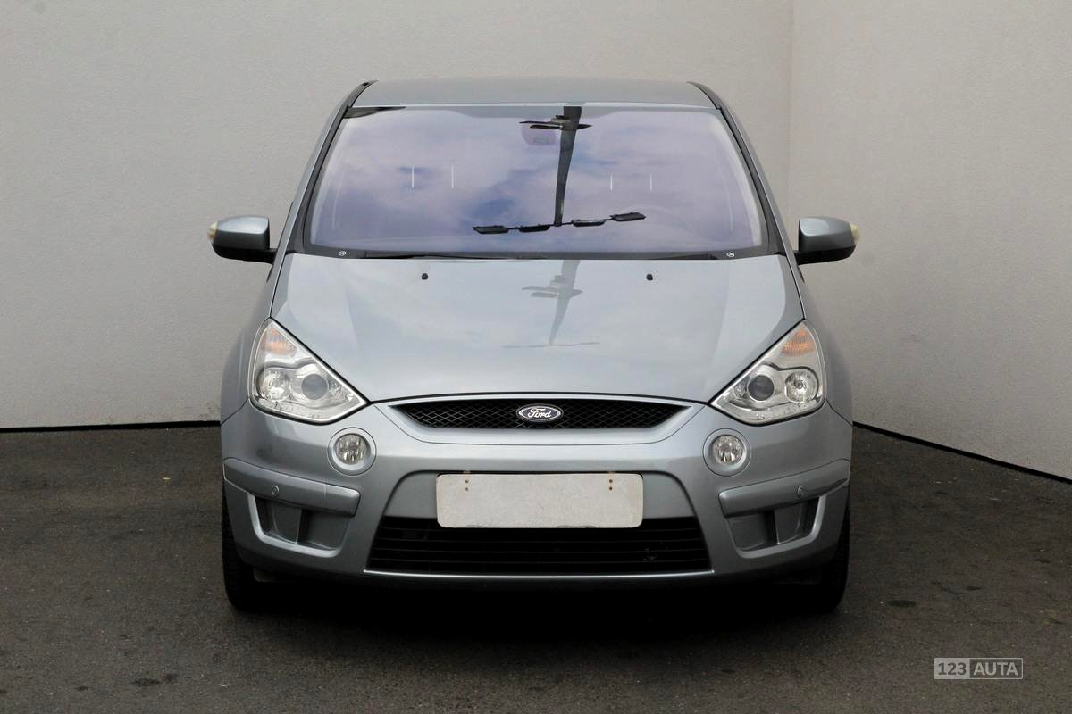 Ford S-MAX, 2008 - pohled č. 2