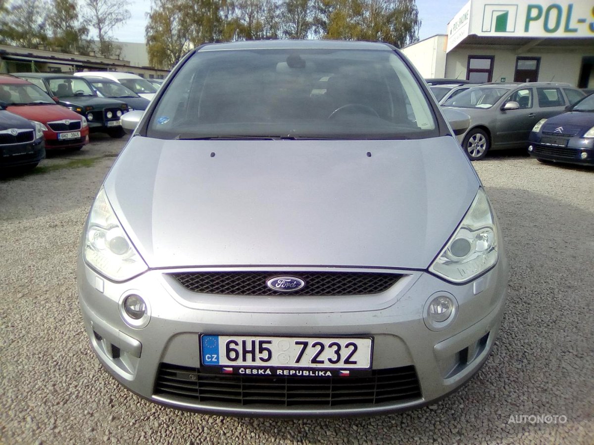 Ford S-MAX, 2007 - pohled č. 2
