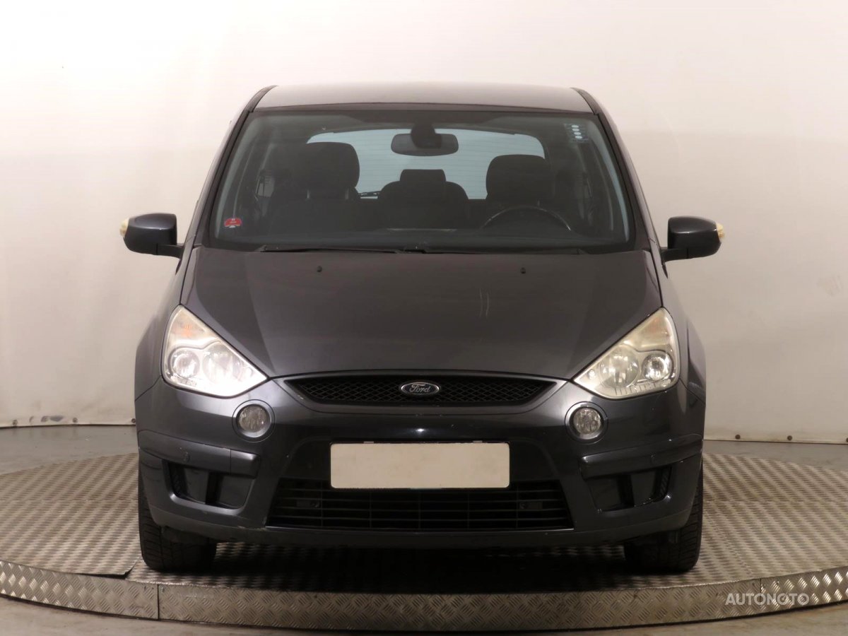 Ford S-MAX, 2008 - pohled č. 2