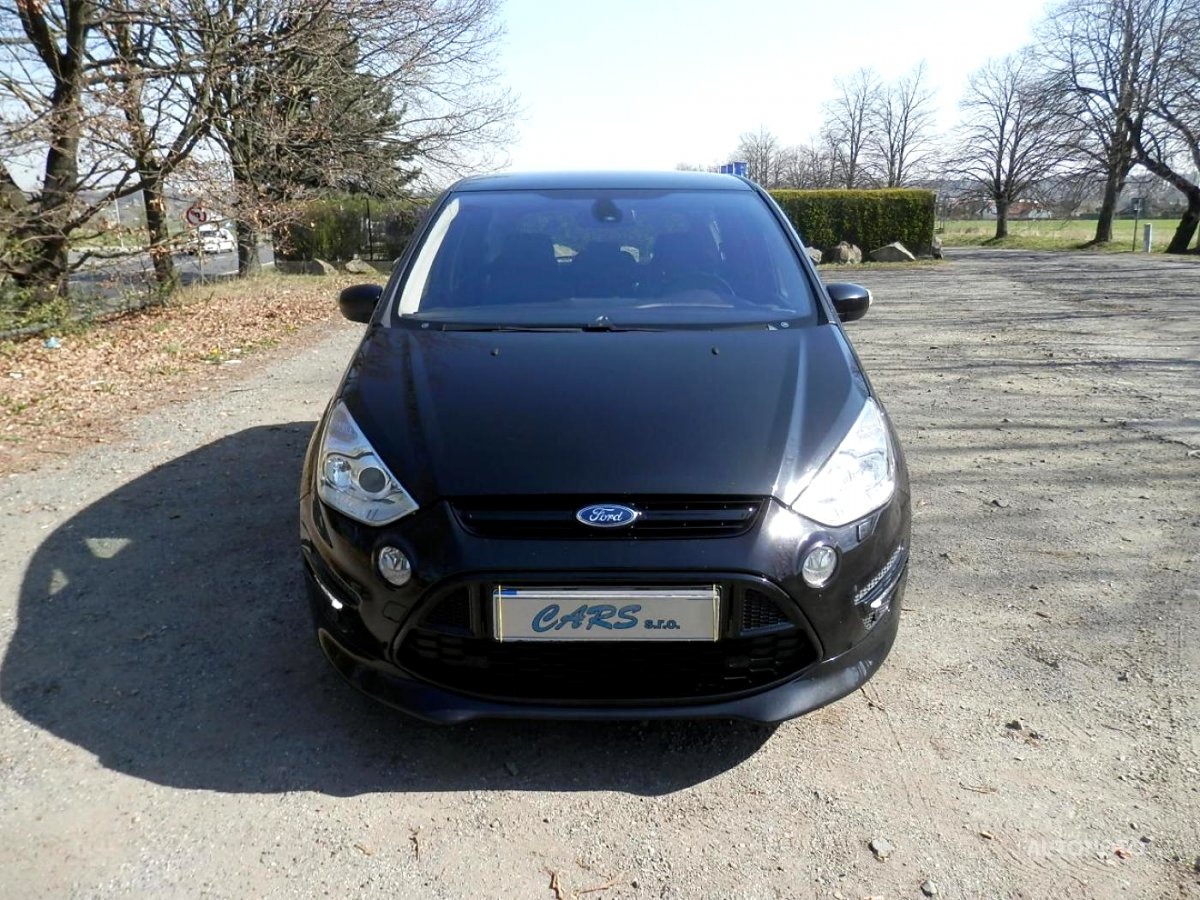Ford S-MAX, 2011 - pohled č. 3