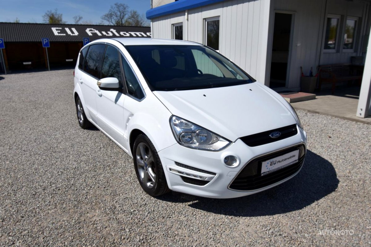 Ford S-MAX, 2011 - pohled č. 2