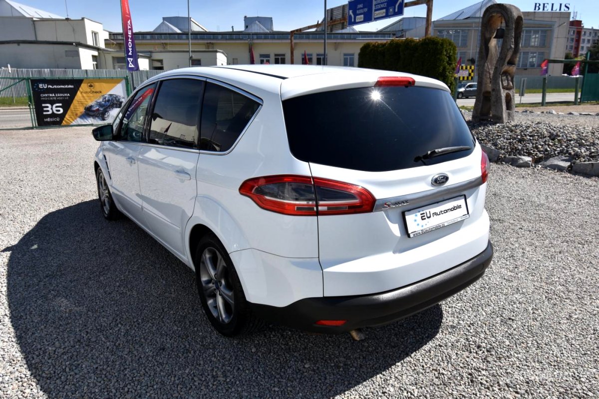 Ford S-MAX, 2011 - pohled č. 3