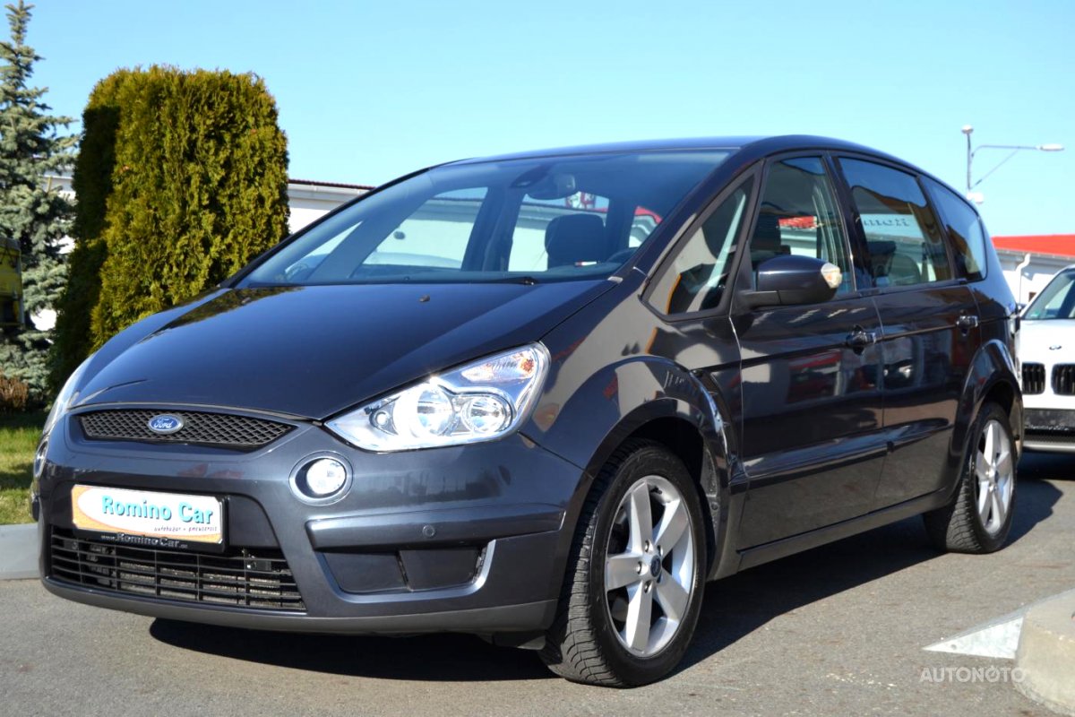 Ford S-MAX, 2007 - pohled č. 3