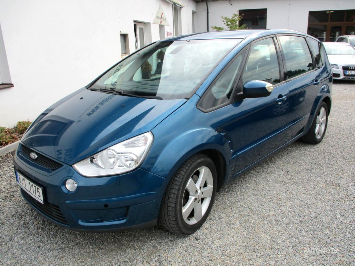 Ford S-MAX, 2006 - pohled č. 2