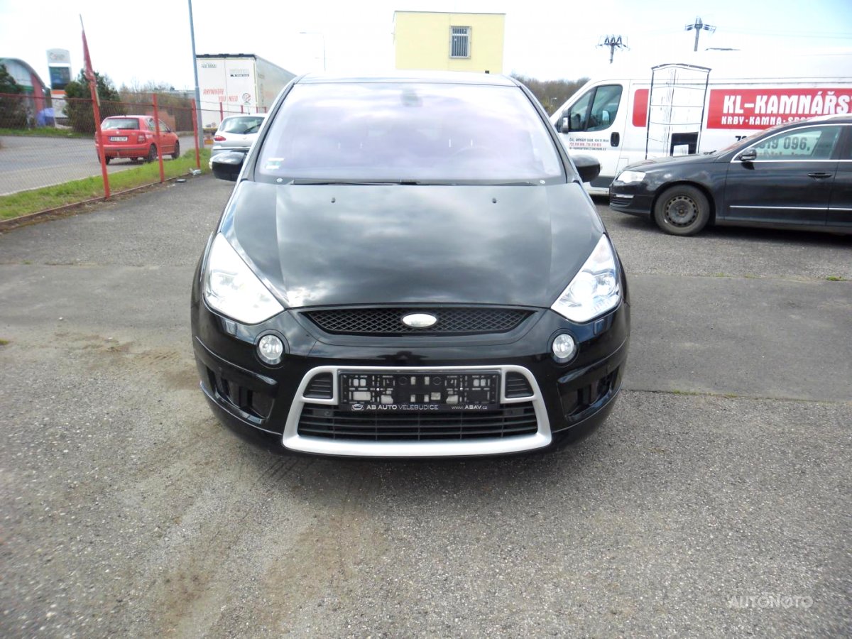 Ford S-MAX, 2008 - pohled č. 2