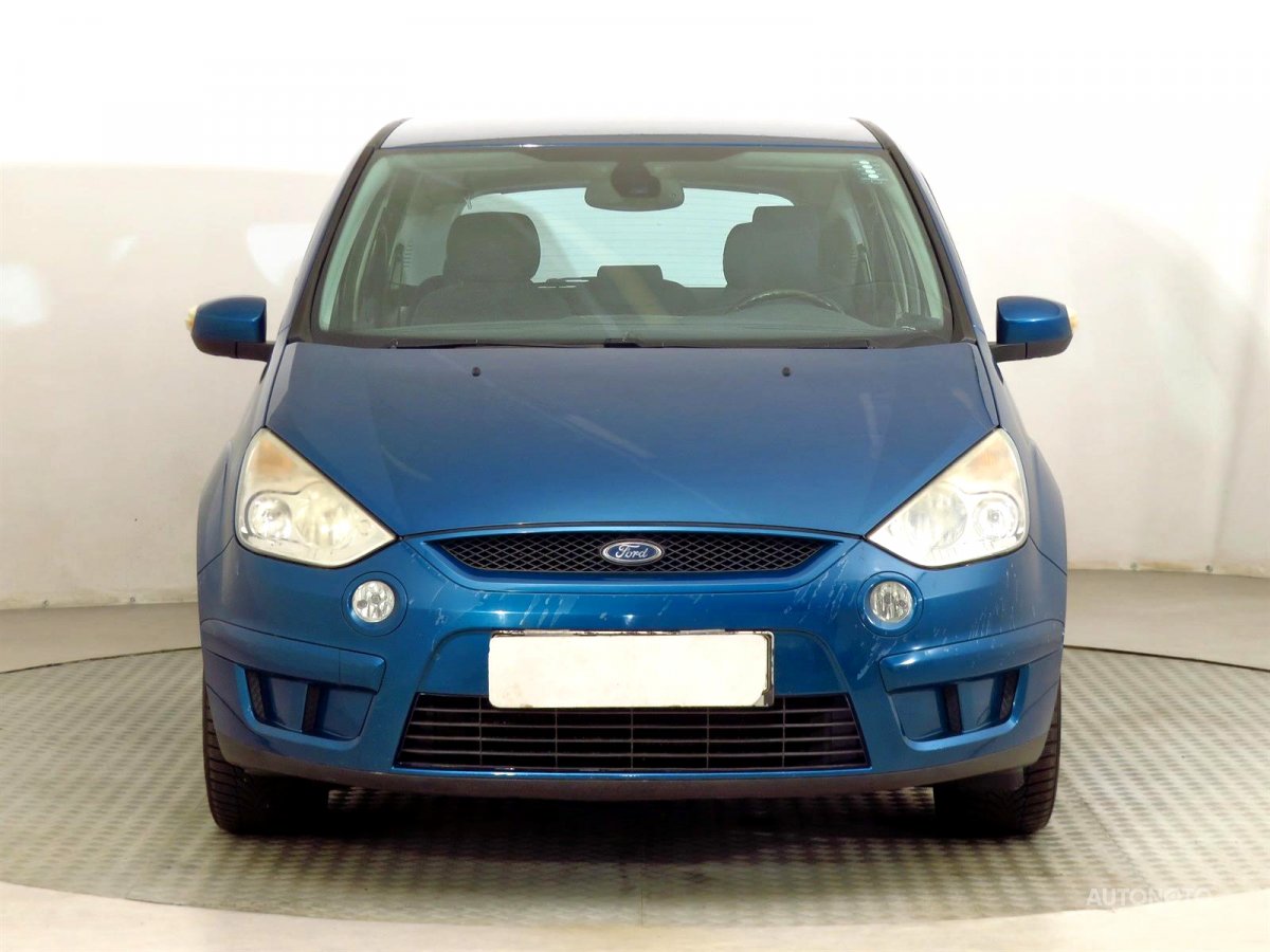 Ford S-MAX, 2008 - pohled č. 2