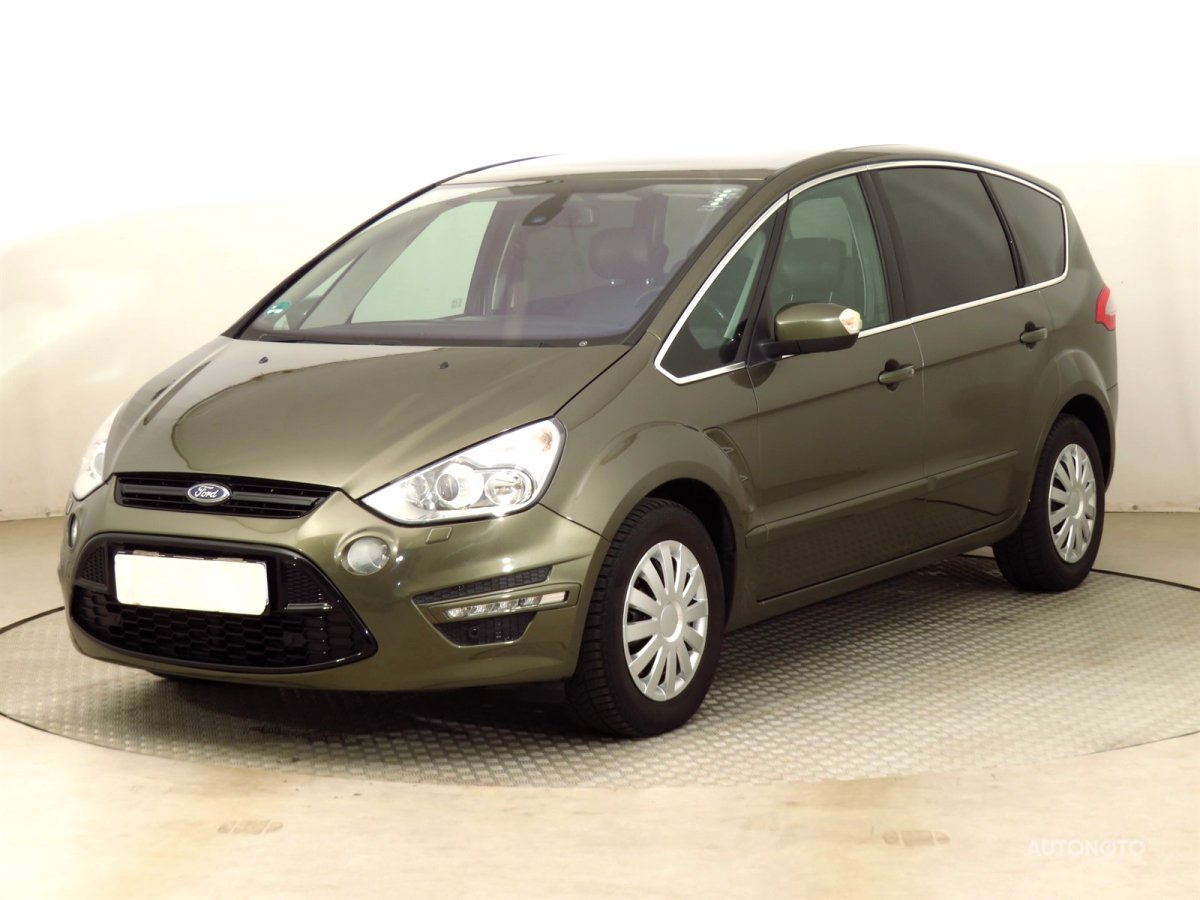 Ford S-MAX, 2011 - pohled č. 3