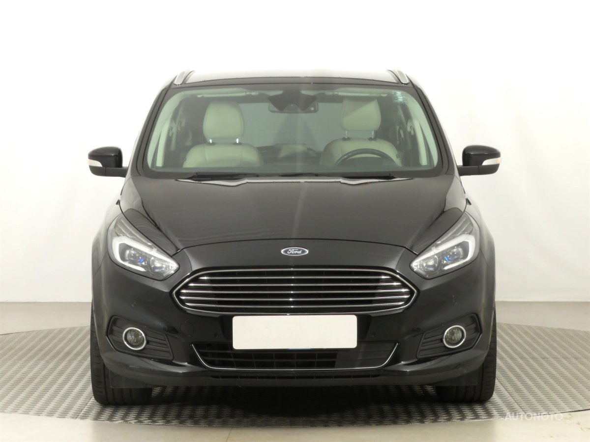 Ford S-MAX, 2016 - pohled č. 2