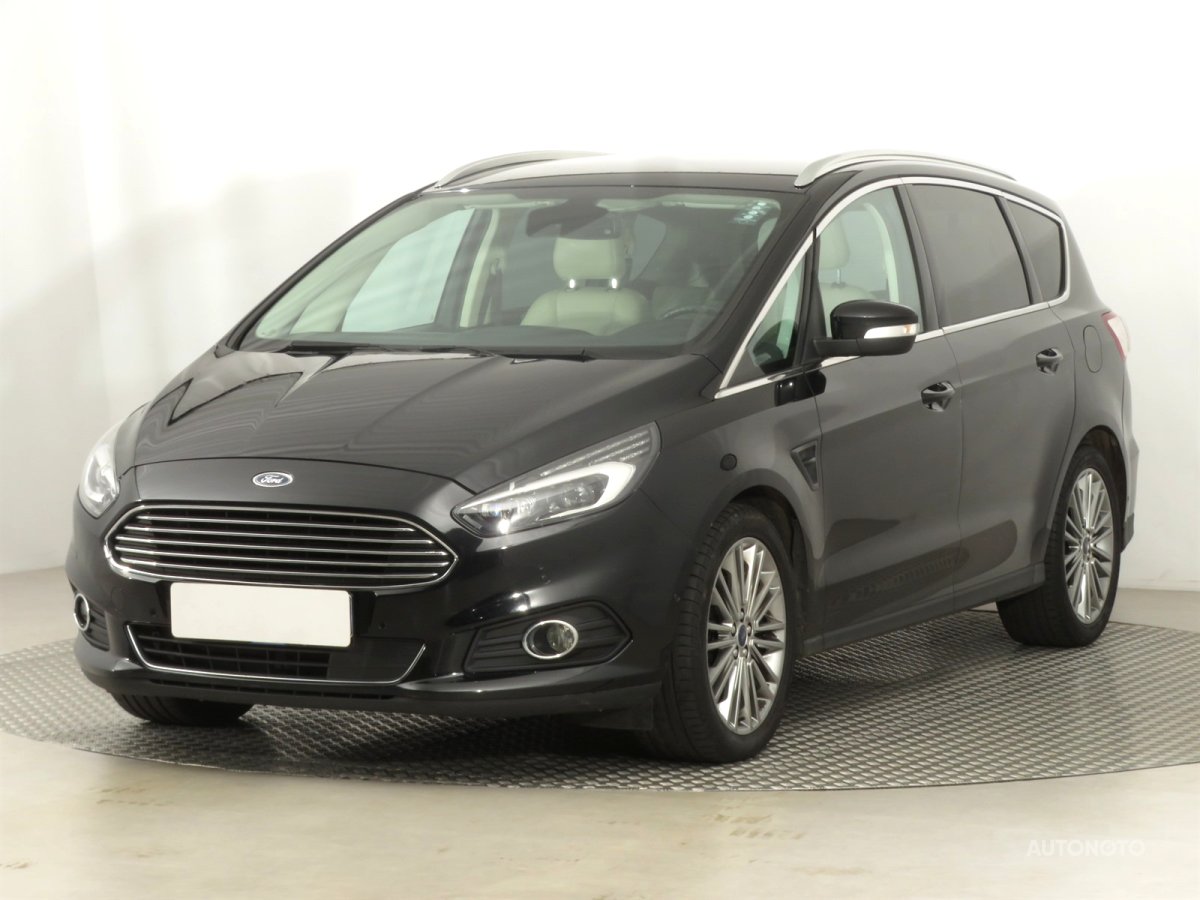Ford S-MAX, 2016 - pohled č. 3
