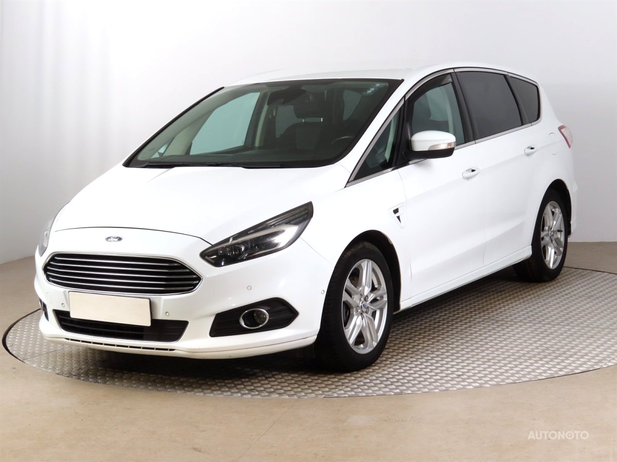 Ford S-MAX, 2016 - pohled č. 3