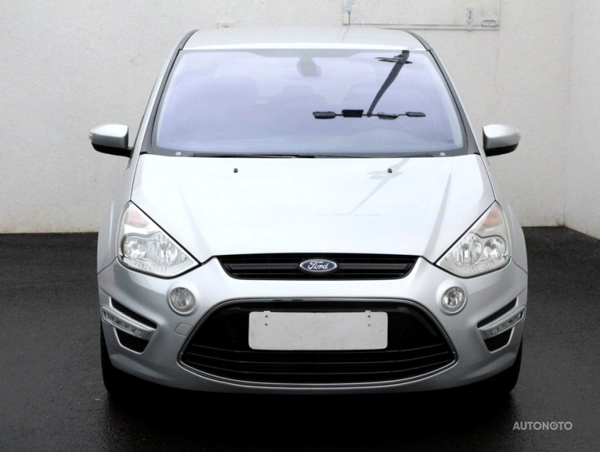 Ford S-MAX, 2009 - pohled č. 2