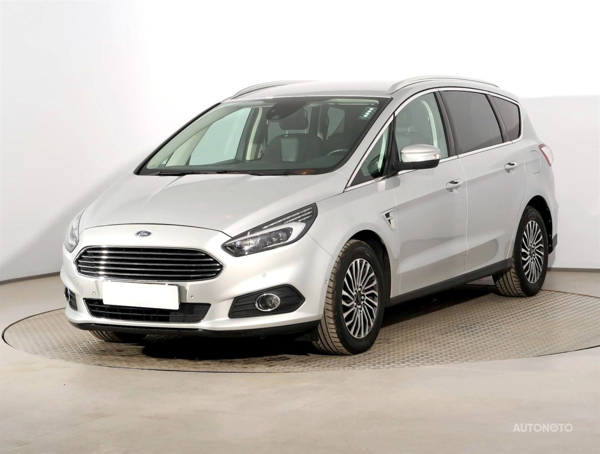 Ford S-MAX, 2019 - pohled č. 3