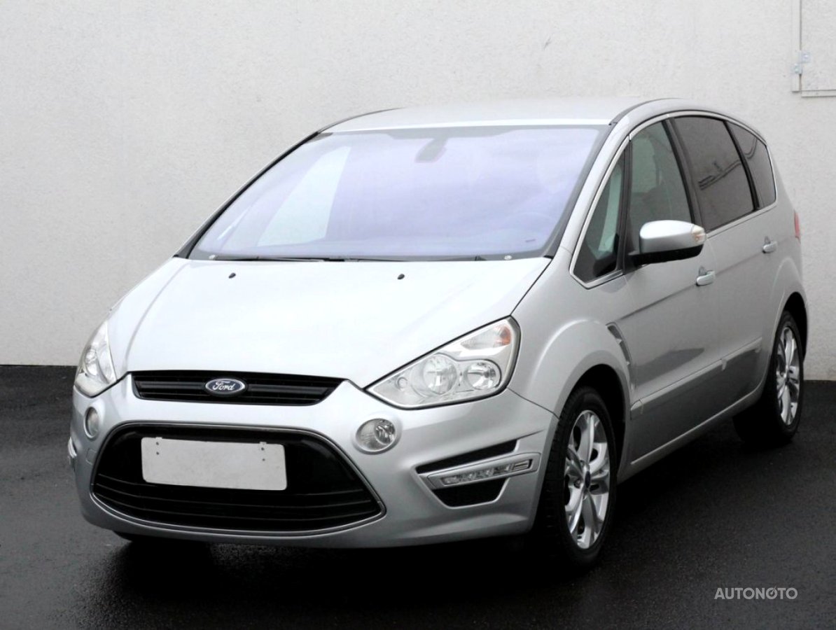 Ford S-MAX, 2014 - pohled č. 3