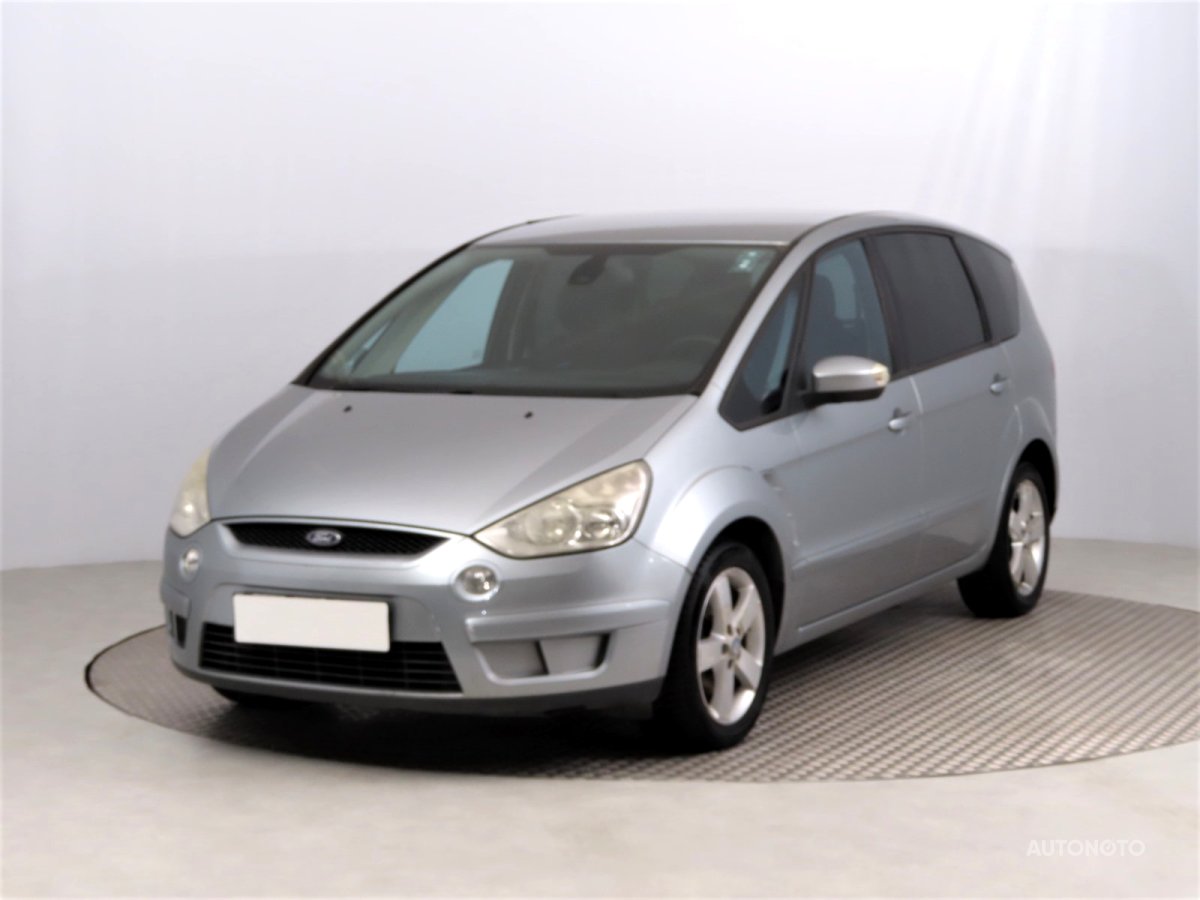 Ford S-MAX, 2007 - pohled č. 3