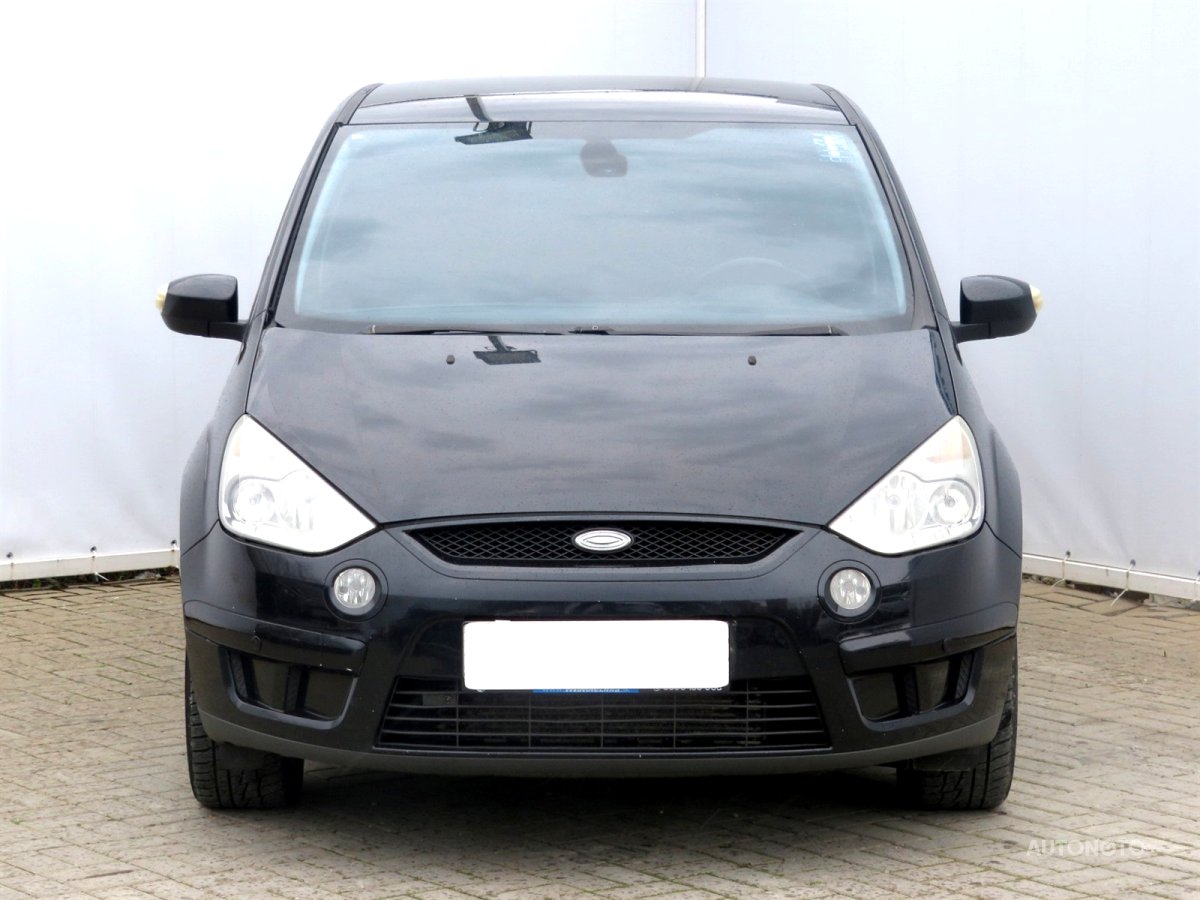 Ford S-MAX, 2008 - pohled č. 2