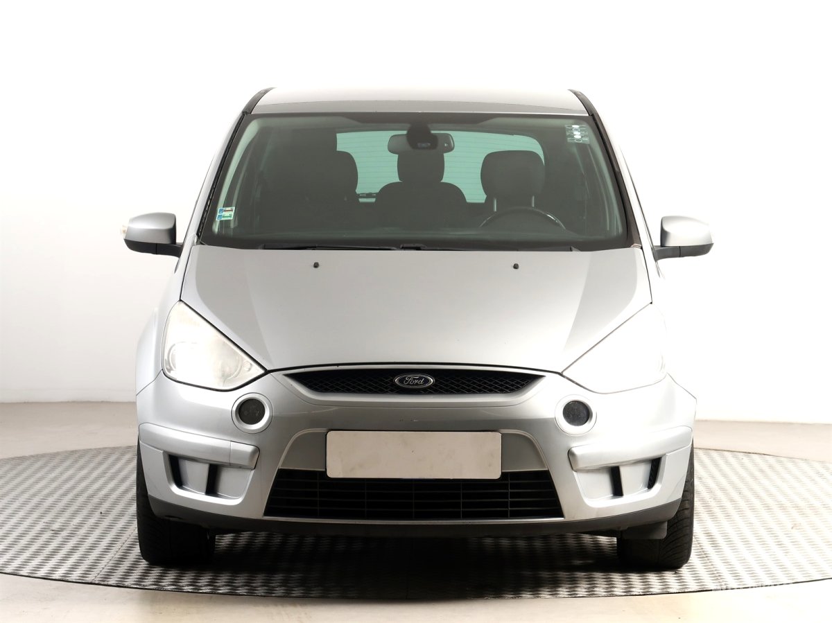 Ford S-MAX, 2007 - pohled č. 2