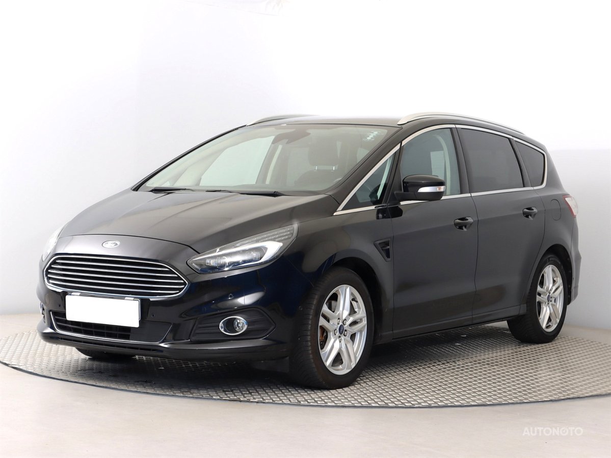 Ford S-MAX, 2015 - pohled č. 3