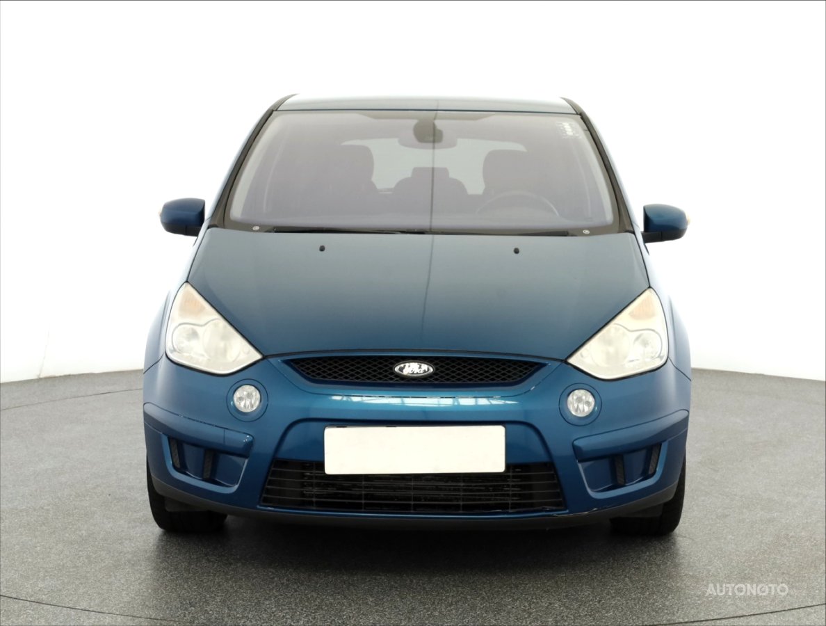 Ford S-MAX, 2007 - pohled č. 2