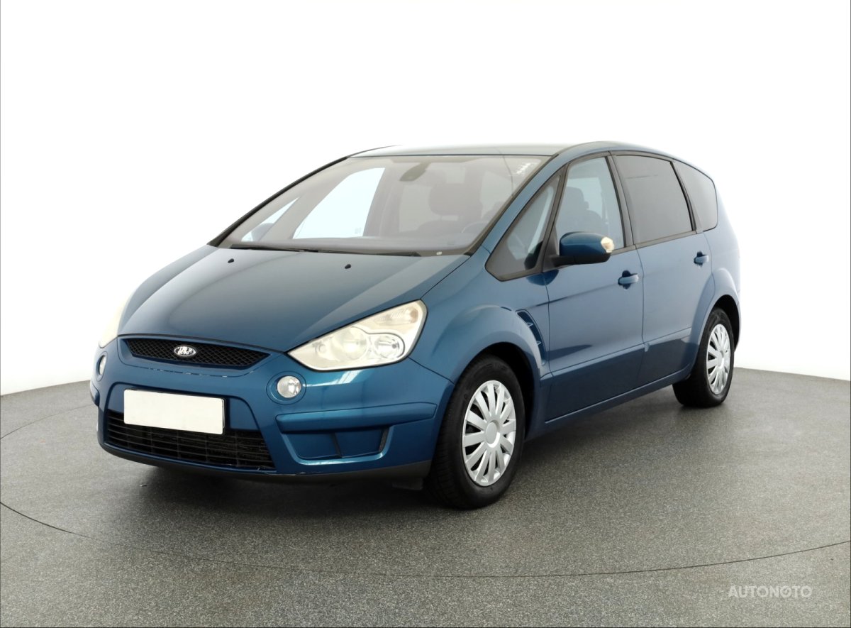 Ford S-MAX, 2007 - pohled č. 3