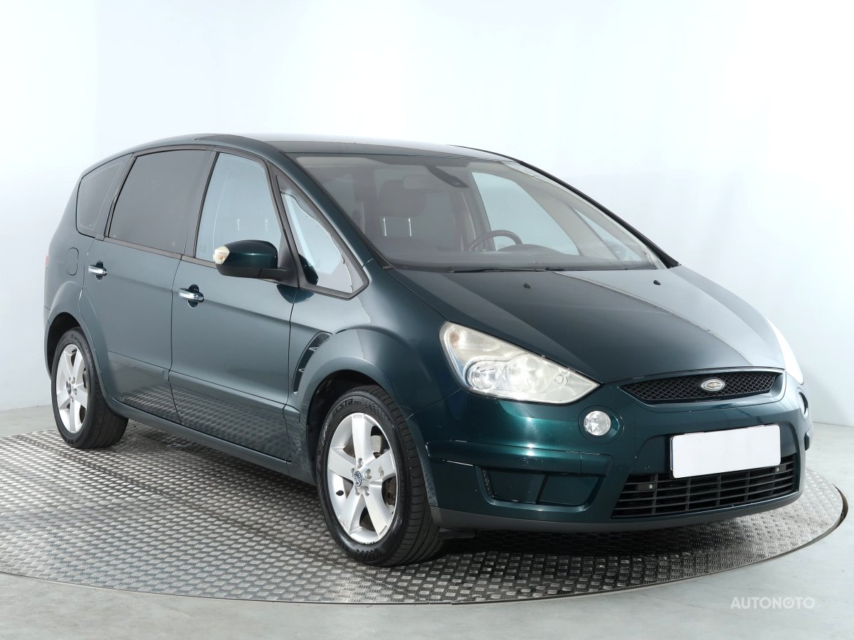 Ford S-MAX, 2008 - pohled č. 1